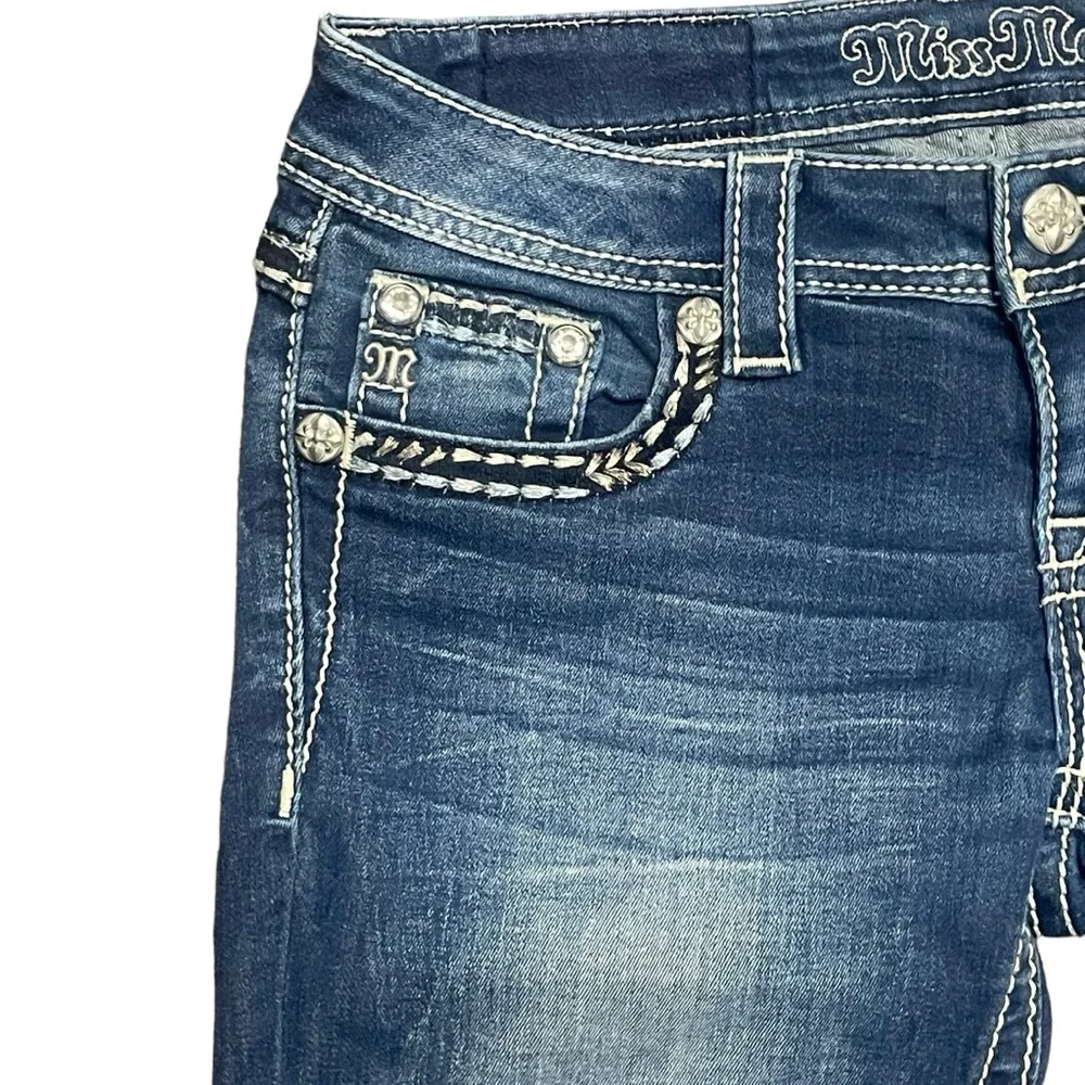 Miss Me Jeans Signature Capri Womens 26 Cuffed Flap Pocket Dark Wash Embellished - Picture 6 of 9